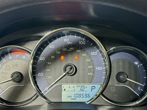 Used 2015 Toyota Corolla LE image 10