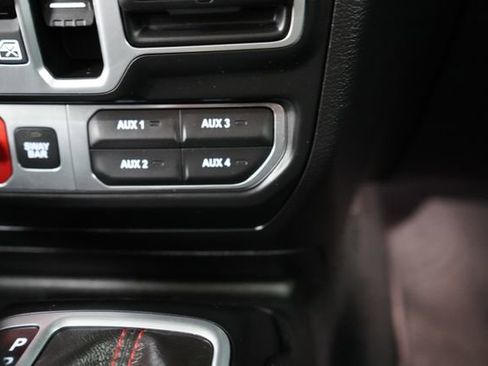 Used 2018 Jeep Wrangler Unlimited Rubicon w/ Dual Top Group image 41