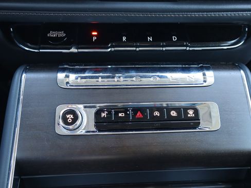 Used 2025 Lincoln Aviator Reserve w/ Equipment Group 201A image 29