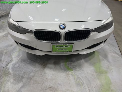 Used 2014 BMW 320i xDrive Sedan AWD/4WD image 18