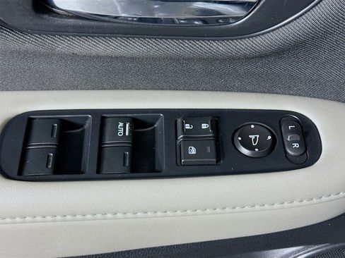 Used 2019 Honda HR-V LX image 23