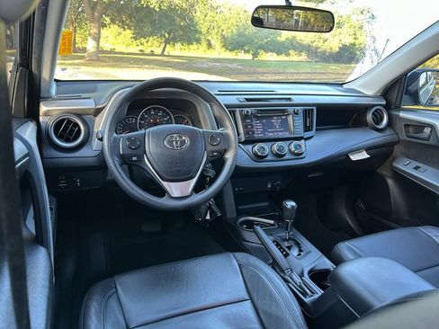 Used 2016 Toyota RAV4 LE image 12
