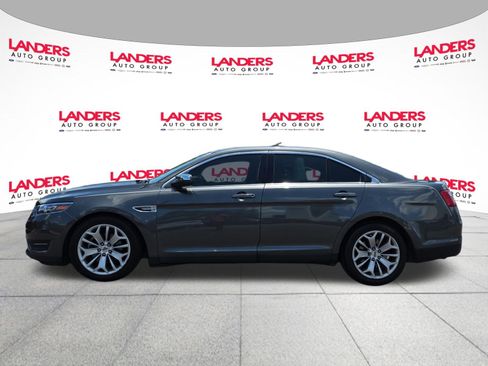 Used 2017 Ford Taurus Limited FWD image 6
