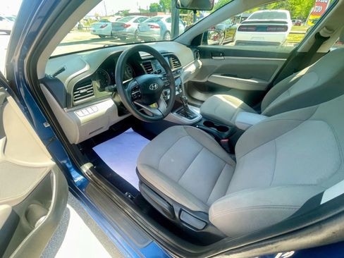 Used 2019 Hyundai Elantra Sedan FWD image 7