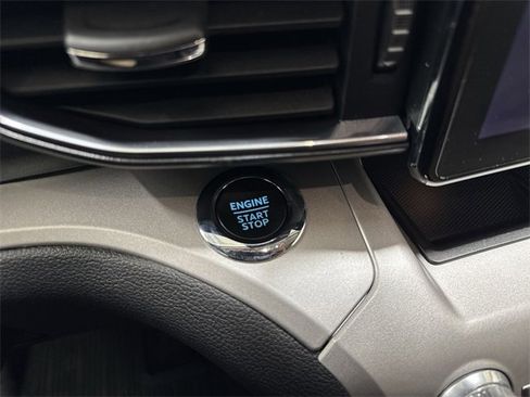 Used 2023 Ford Explorer XLT w/ Equipment Group 202A image 17