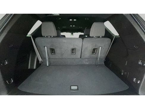 Used 2023 Chevrolet Traverse LT AWD/4WD image 17