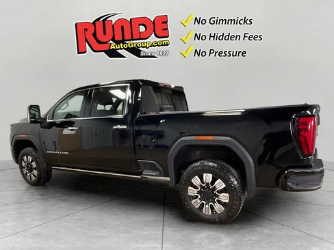 Used 2024 GMC Sierra 2500 Denali w/ Denali Reserve Package image 3