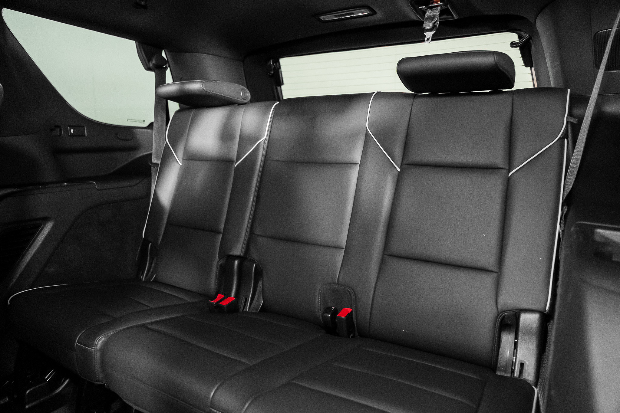 Used 2021 Cadillac Escalade Premium Luxury w/ LPO, Radiant Package AWD/4WD image 63