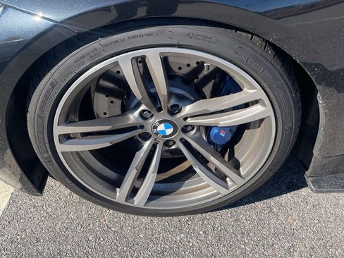 Used 2015 BMW M4 Coupe image 16