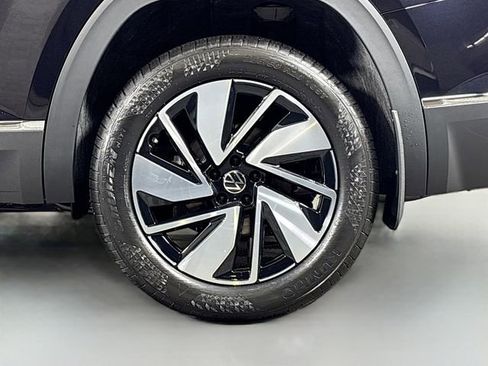 New 2026 Volkswagen Atlas SEL AWD/4WD image 33