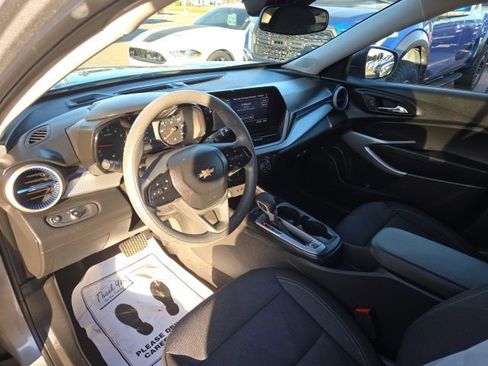 Used 2025 Chevrolet Trax LS w/ Driver Confidence Package image 20