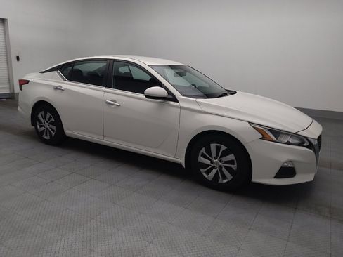 Used 2019 Nissan Altima 2.5 S FWD image 11