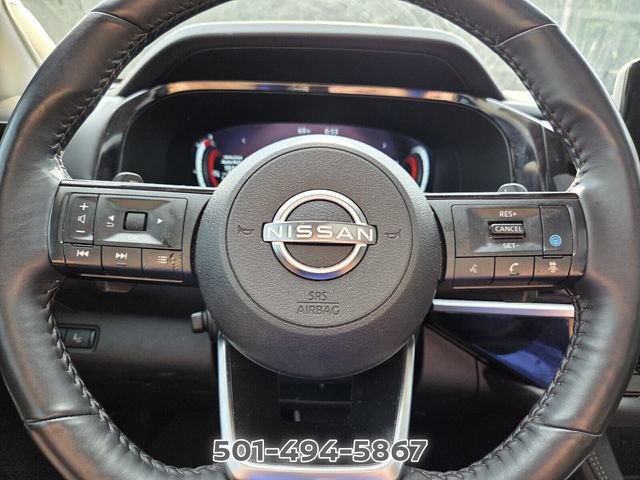 Used 2024 Nissan Pathfinder Platinum w/ Lighting Package (N92) FWD image 24