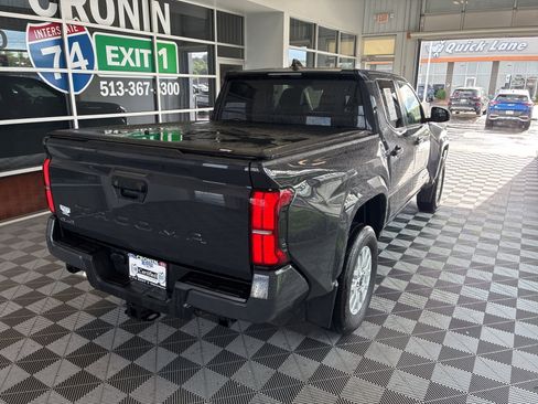 Used 2024 Toyota Tacoma SR5 AWD/4WD image 5