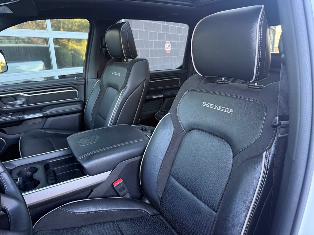Used 2023 RAM 1500 Laramie AWD/4WD image 22