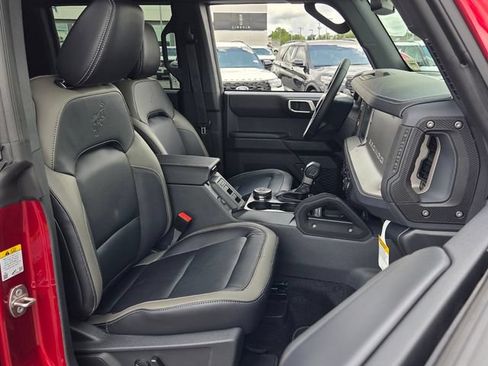 New 2026 Ford Bronco Outer Banks w/ Sasquatch Package AWD/4WD image 14