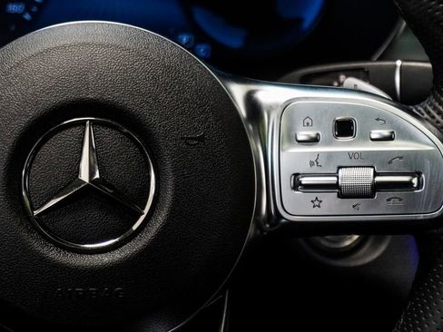 Used 2022 Mercedes-Benz GLC 300 4MATIC Coupe image 15