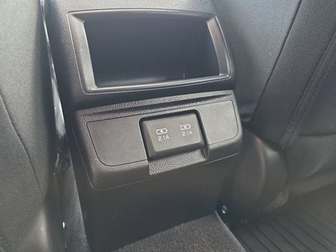 Used 2019 Subaru Outback 2.5i Premium AWD/4WD image 17