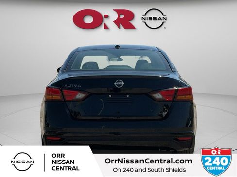 Used 2025 Nissan Altima 2.5 SV image 6