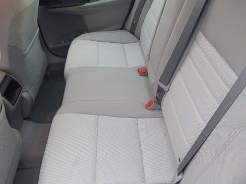 Used 2015 Toyota Camry XLE image 7