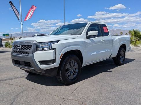 Certified 2025 Nissan Frontier SV RWD image 2