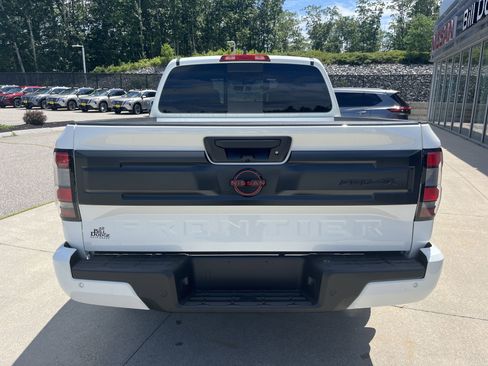 New 2025 Nissan Frontier PRO-4X image 6