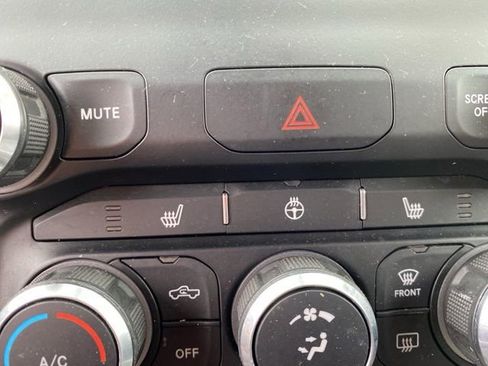 Used 2022 RAM 1500 Big Horn AWD/4WD image 26