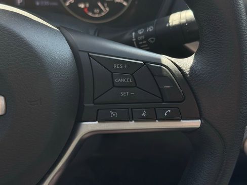 Used 2022 Nissan Altima 2.5 SV image 23