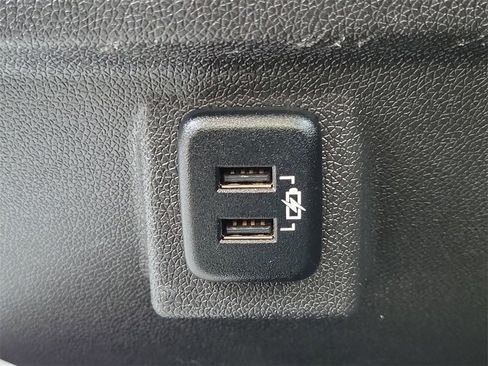 Used 2017 Buick Enclave Leather image 17