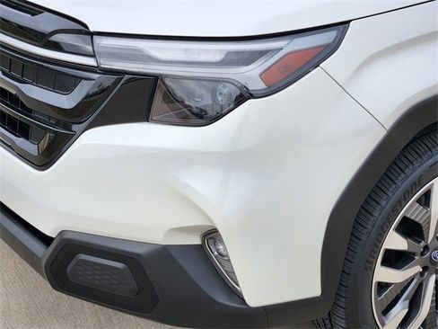 Used 2025 Subaru Forester Touring image 9