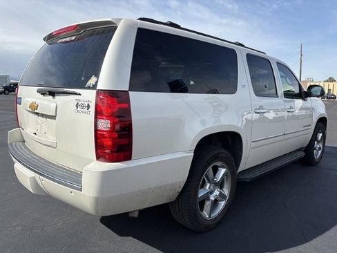 Used 2014 Chevrolet Suburban LTZ image 3