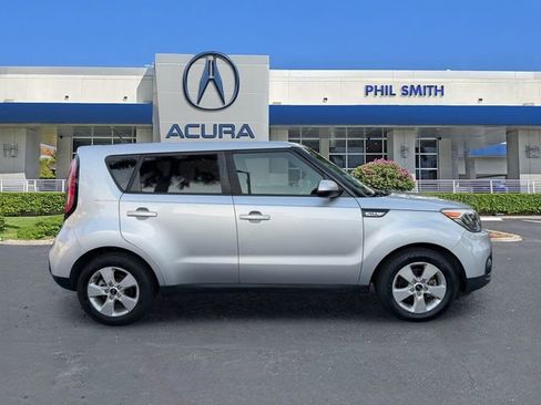 Used 2019 Kia Soul FWD image 6