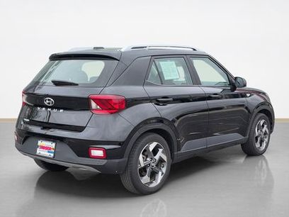 Used 2025 Hyundai Venue SEL