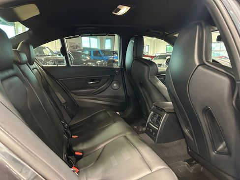 Used 2018 BMW M3 w/ Competition Package RWD image 35