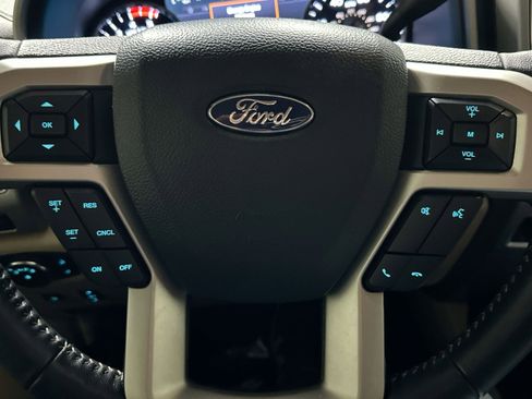 Used 2021 Ford F250 Lariat w/ Lariat Ultimate Package image 19