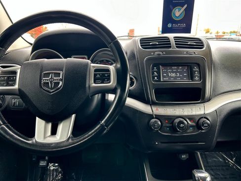 Used 2016 Dodge Journey SE w/ Flexible Seating Group image 12