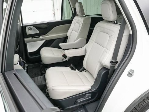 Used 2025 Lincoln Aviator Reserve w/ Equipment Group 201A image 21