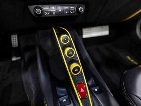 Used 2023 Ferrari 812 GTS image 61