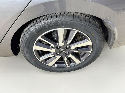 Used 2023 Nissan Versa SV FWD image 35