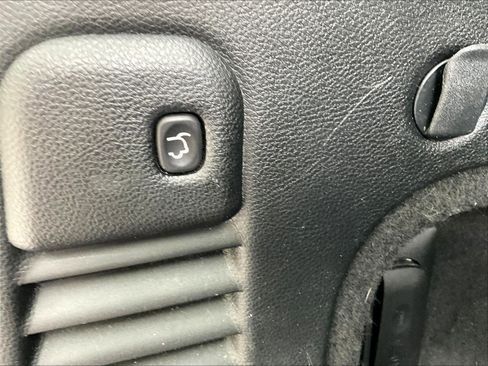 Used 2017 Jeep Grand Cherokee Altitude AWD/4WD image 33