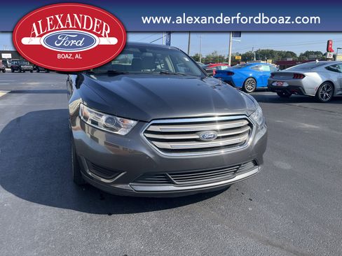 Used 2016 Ford Taurus SE image 5
