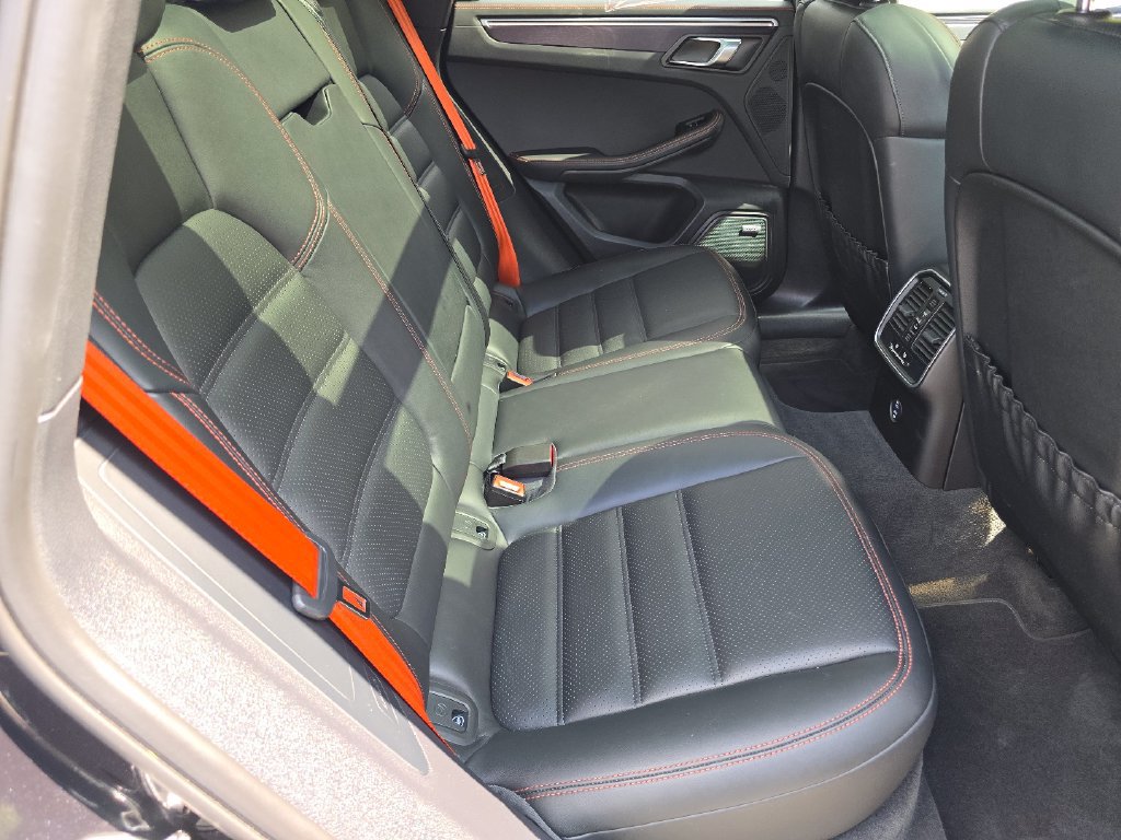 Used 2023 Porsche Macan GTS AWD/4WD image 17