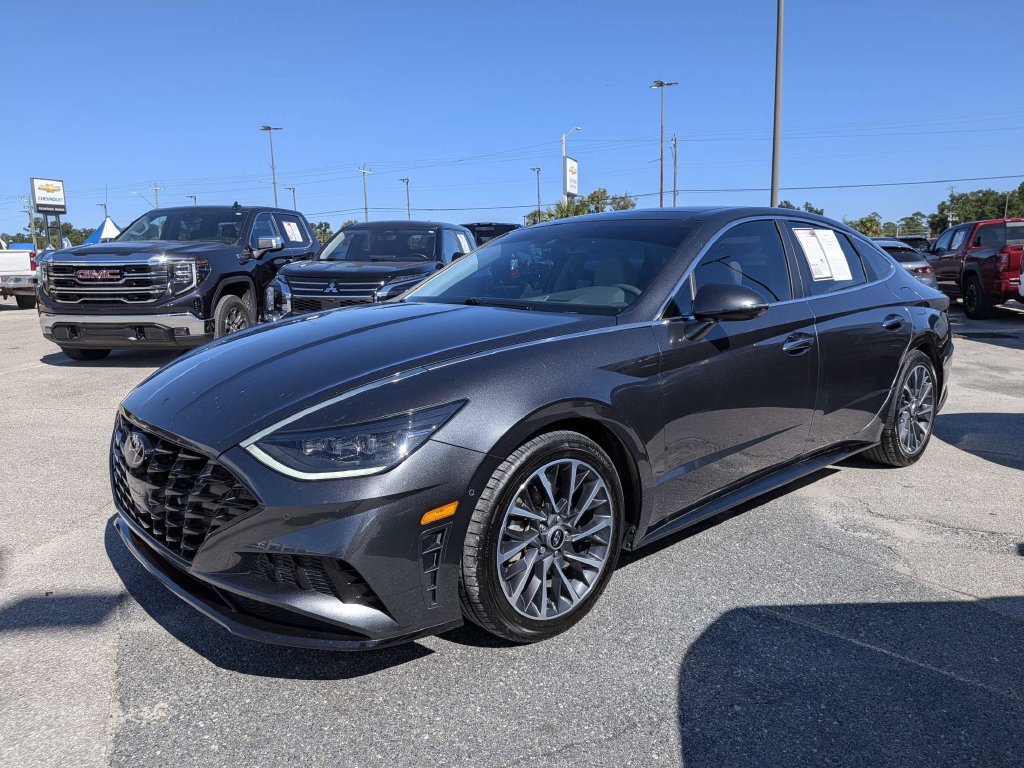 Used 2023 Hyundai Sonata Limited w/ Preferred Accessory Package FWD image 5