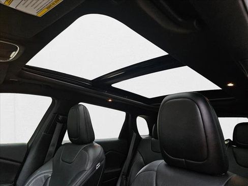 Used 2021 Jeep Cherokee Latitude Lux 80th Anniv w/ Quick Order Package 26U 80TH image 16