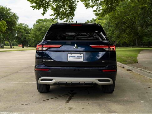 Used 2024 Mitsubishi Outlander SE AWD/4WD image 8