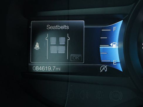 Used 2022 Ford Edge ST-Line w/ Class II Trailer Tow Package AWD/4WD image 5