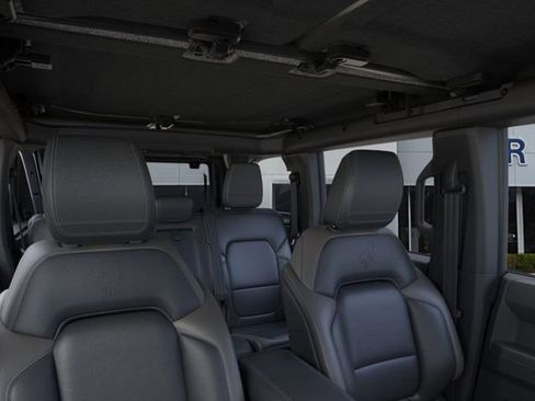 New 2025 Ford Bronco Outer Banks w/ Sasquatch Package image 12
