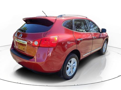 Used 2015 Nissan Rogue S w/ Convenience Package image 3