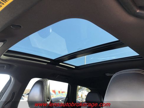 Used 2015 Volvo XC60 T6 Platinum image 16