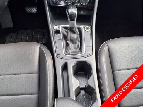 Used 2024 Volkswagen Jetta SE FWD image 15